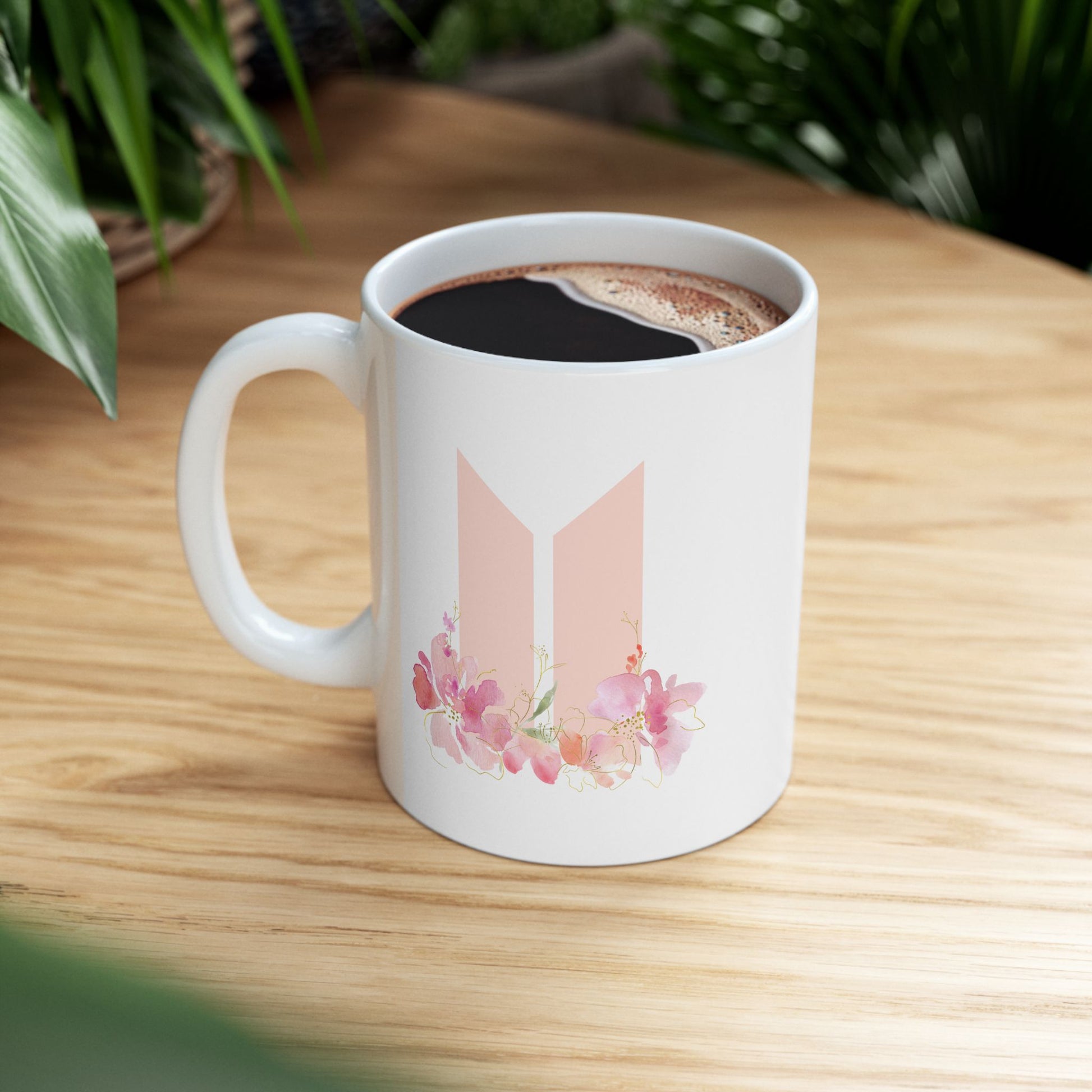Kpop Logo Mug with Korean Heart – 11oz & 15oz Glossy Fan Gift